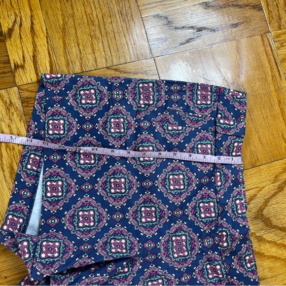 NWT J Crew medallion shorts patterned size 14 - Picture 2 of 4